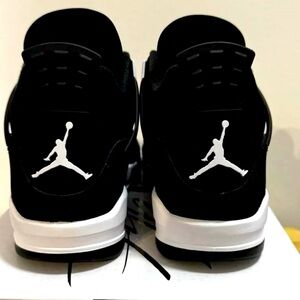 White thunders Brand New🔥